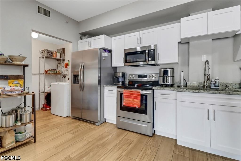 2 Bed Condominium for Sale in Tuscany Gardens, FL, $210,000 — photo 2