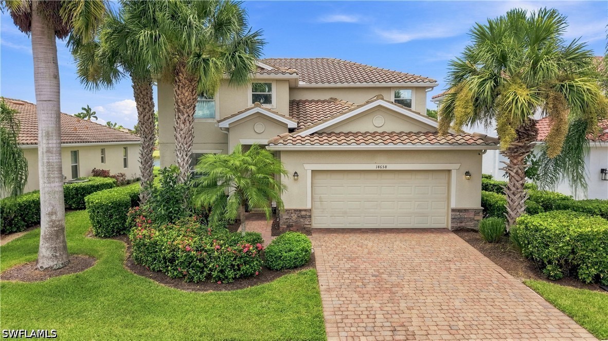 4 Bed Waterfront Home for Sale in Naples, FL, $649,999 — photo 2