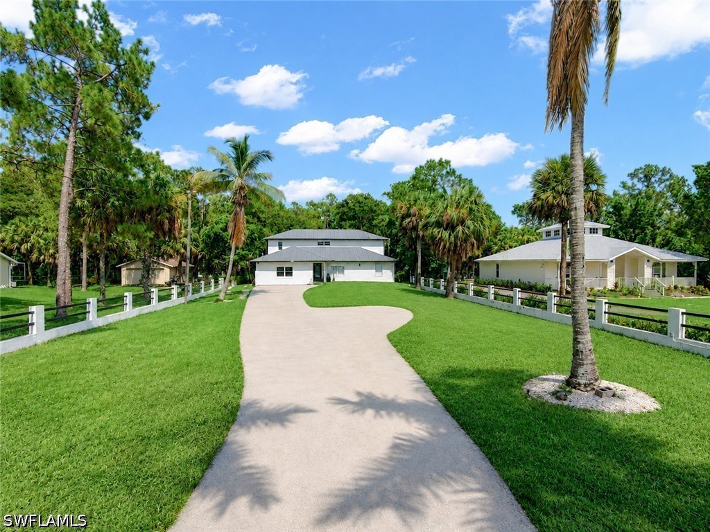 5 Bed Pool Home for Sale in Naples, FL, $1,379,000 — photo 2