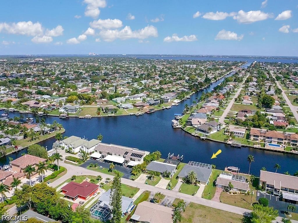 2 Bed Pool Home for Sale in Cape Coral, FL, $1,700 — photo 2