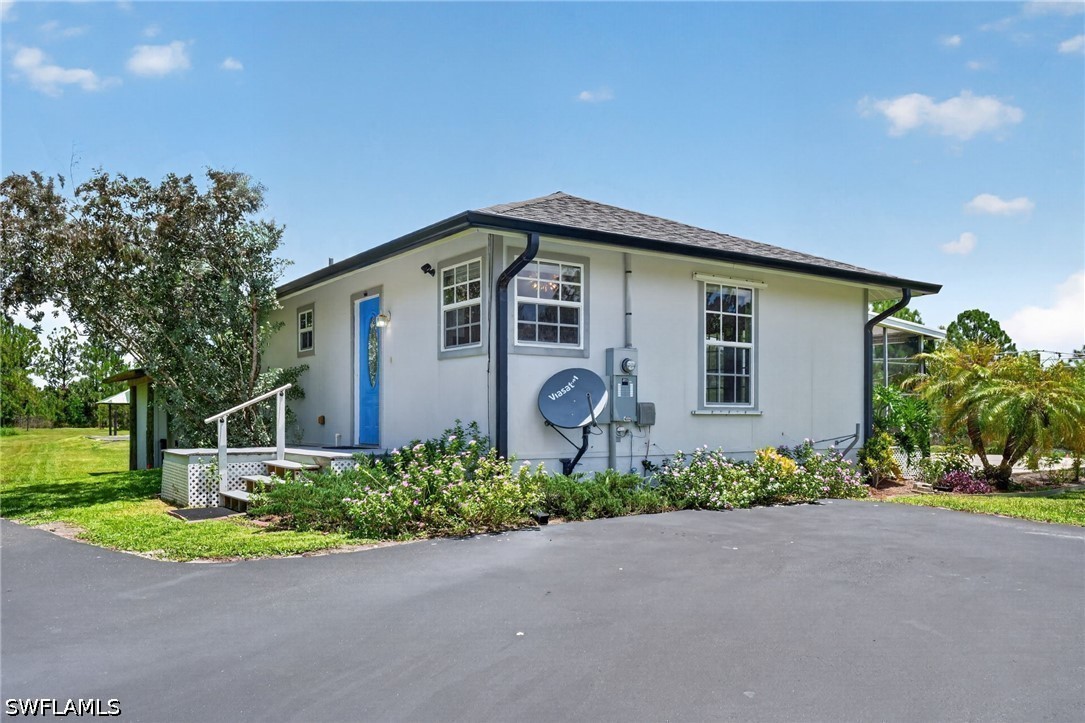 1 Bed SingleFamilyResidence for Sale in Naples, FL, $1,700 — photo 2