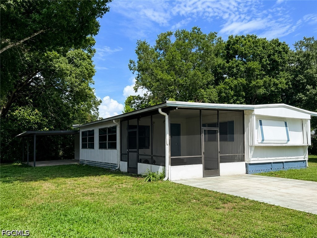 2 Bed ManufacturedHome for Sale in Fort Myers, FL, $119,000 — photo 2