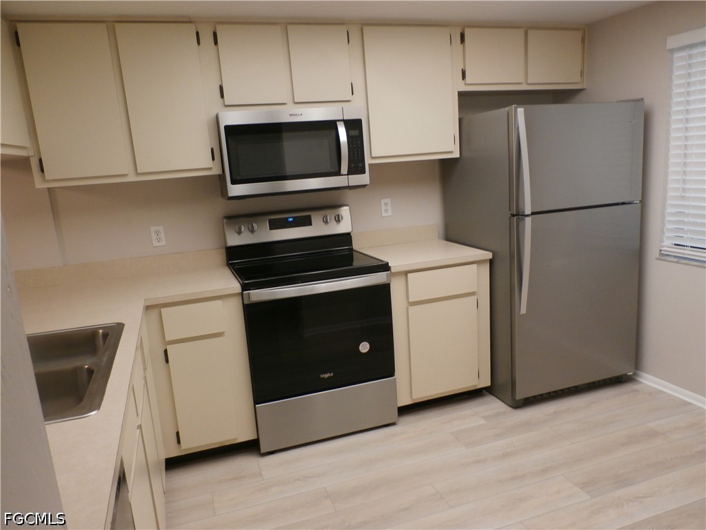 1 Bed Condominium for Sale in Terrace, FL, $1,500 — photo 2