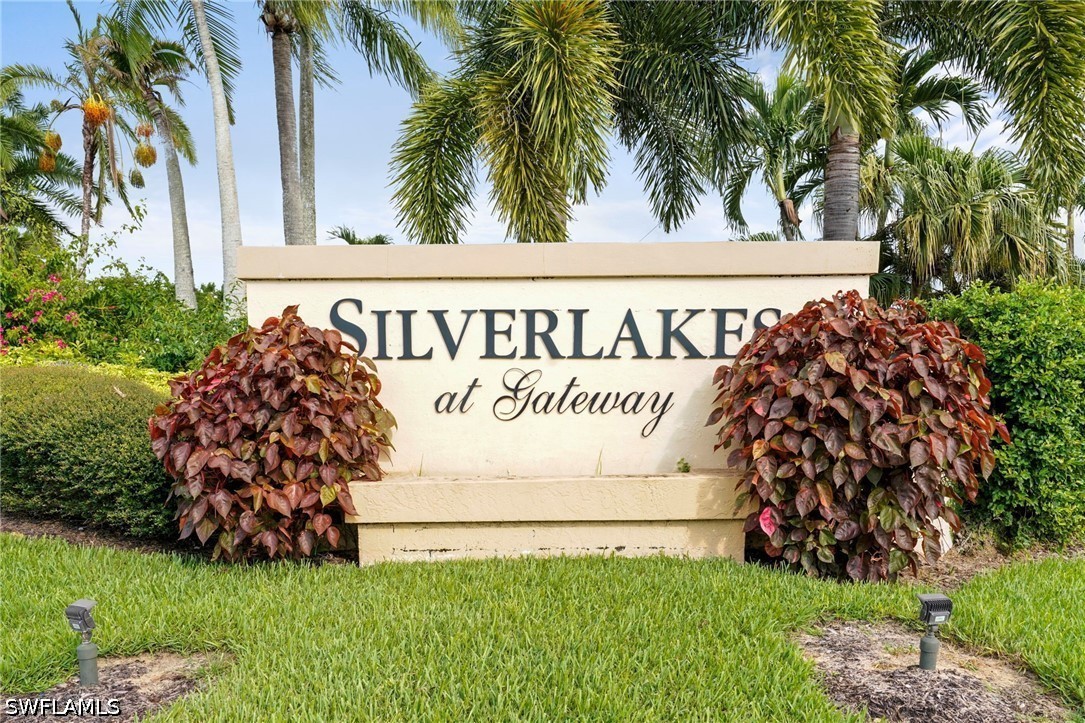 3 Bed Waterfront Home for Sale in Silverlakes, FL, $390,000 — photo 2