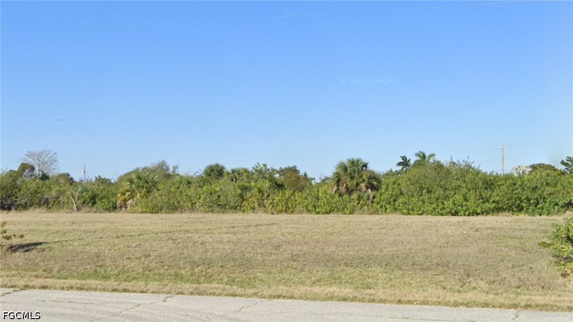 Residential for Sale in Cape Coral, FL, $41,900 — photo 2