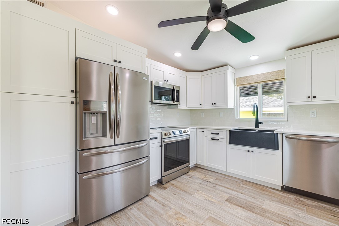 2 Bed SingleFamilyResidence for Sale in Gulf View Plaza, FL — photo 2