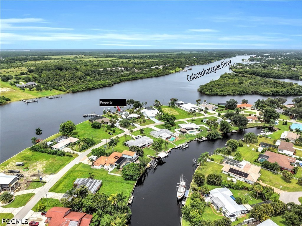 4 Bed Pool Home for Sale in River Forest, FL, $989,900 — photo 2