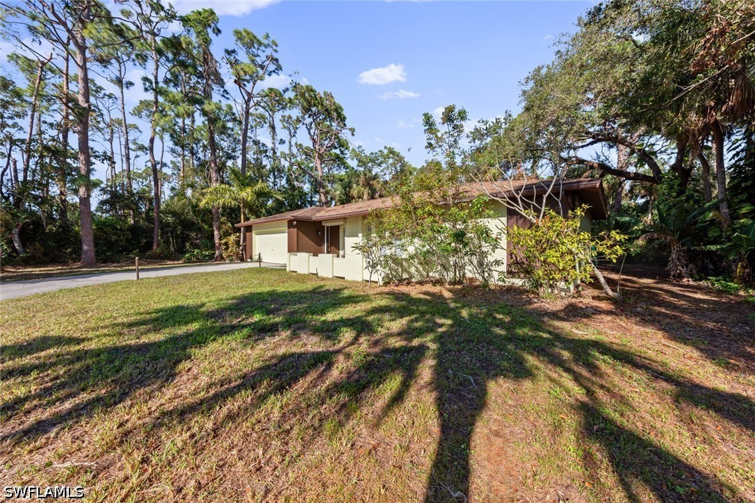 3 Bed SingleFamilyResidence for Sale in North Fort Myers, FL — photo 2