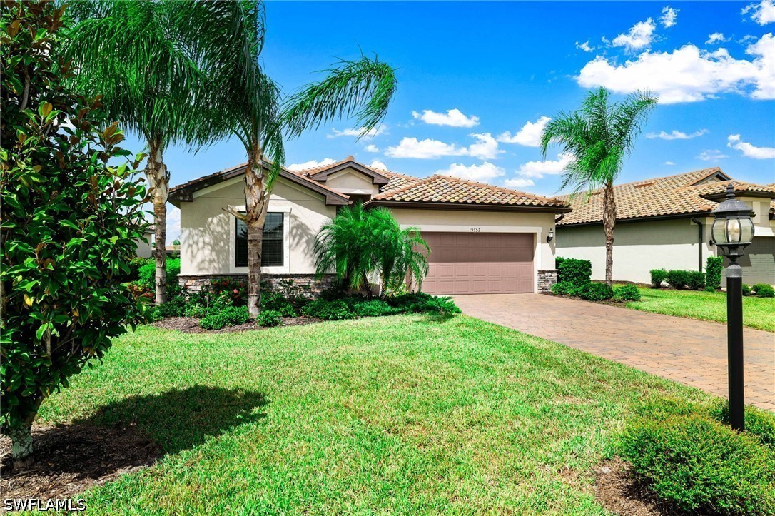 4 Bed SingleFamilyResidence for Sale in Estero, FL, $3,400 — photo 2