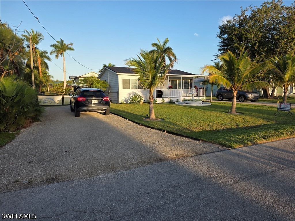 2 Bed SingleFamilyResidence for Sale in Everglades City, FL — photo 2