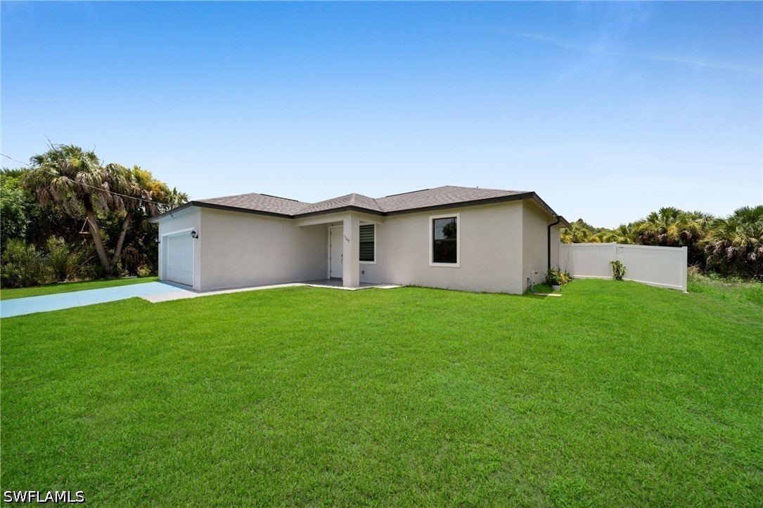 3 Bed SingleFamilyResidence for Sale in Not Applicable, FL — photo 2