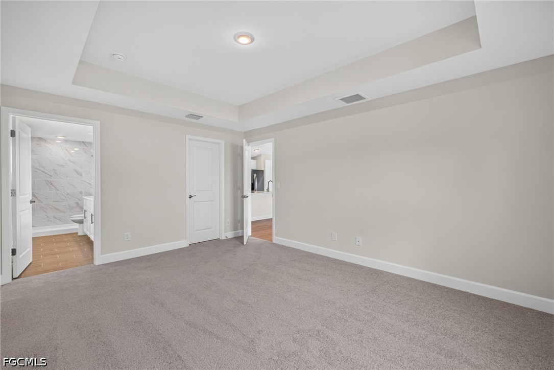 4 Bed SingleFamilyResidence for Sale in Cape Coral, FL — photo 2