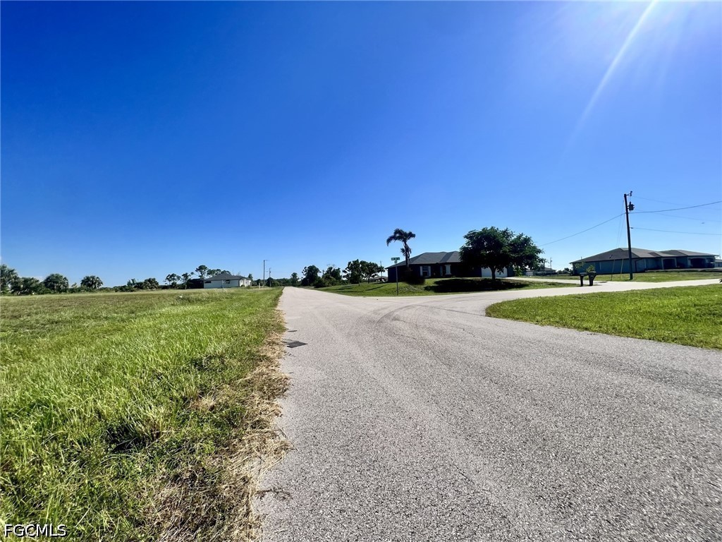 Waterfront Home for Sale in Cape Coral, FL, $59,000 — photo 2