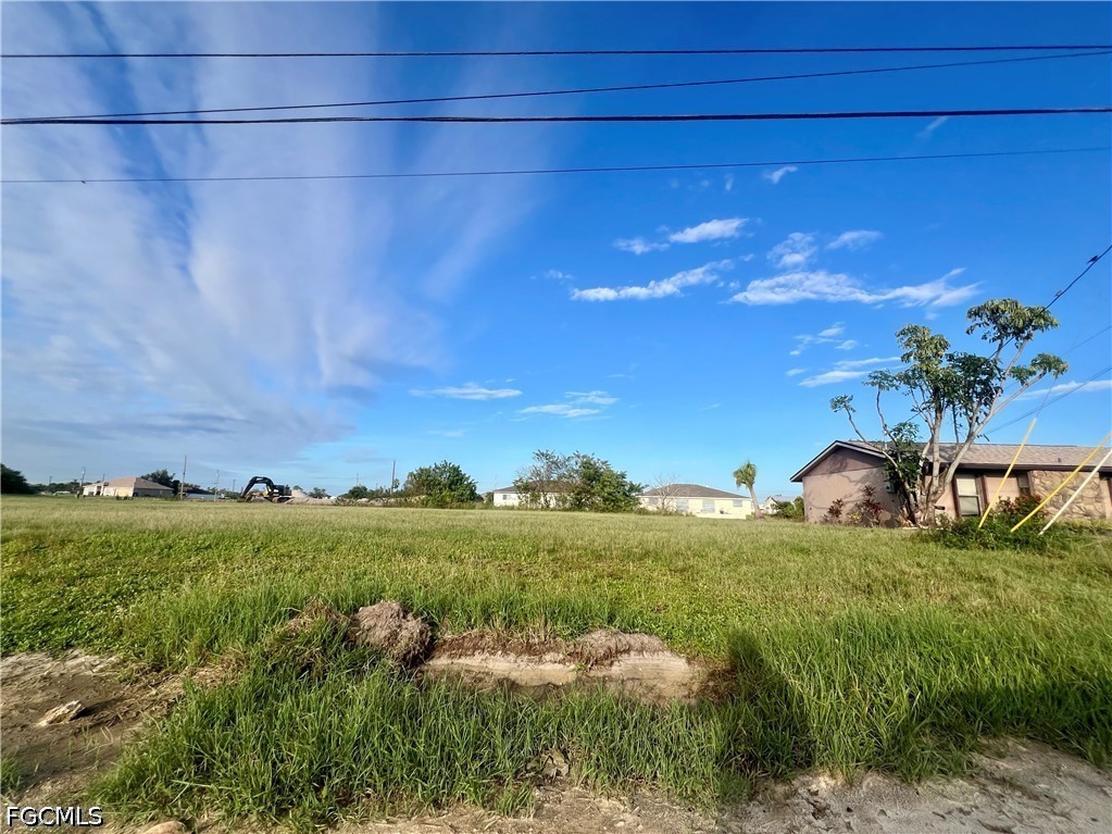 Waterfront Home for Sale in Cape Coral, FL, $64,000 — photo 2