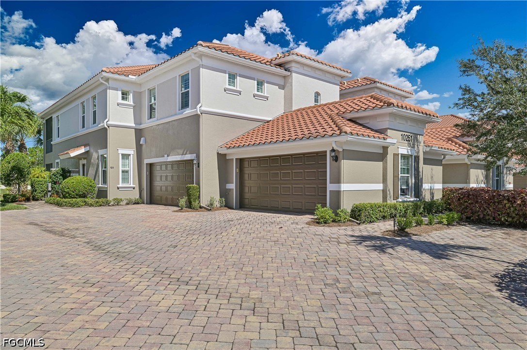 3 Bed Waterfront Home for Sale in Somerset, FL, $469,000 — photo 2