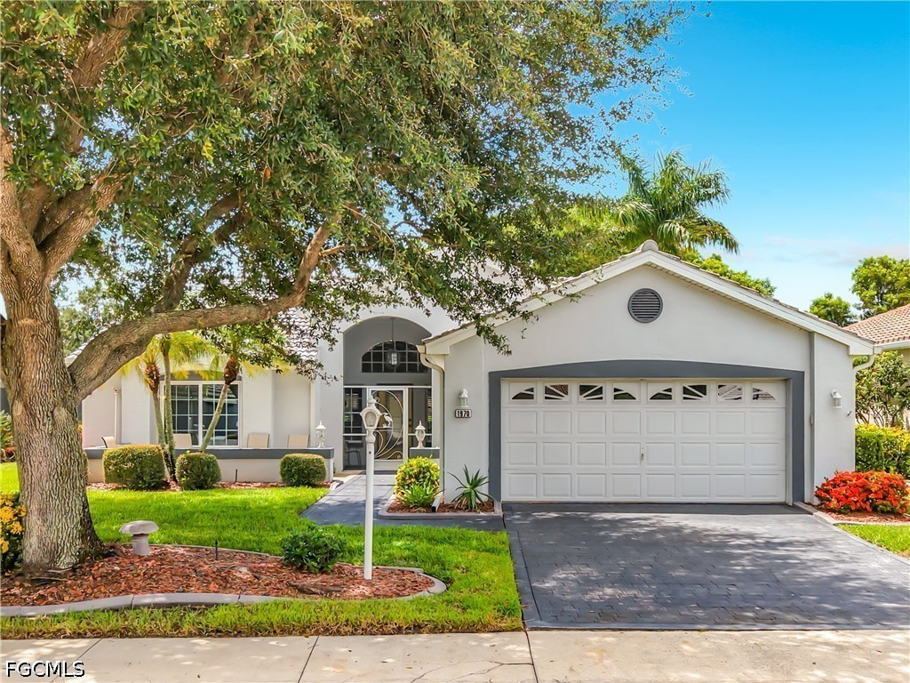 3 Bed SingleFamilyResidence for Sale in North Fort Myers, photo 2