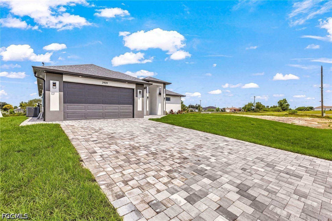 4 Bed Waterfront Home for Sale in Cape Coral, FL, $370,000 — photo 2