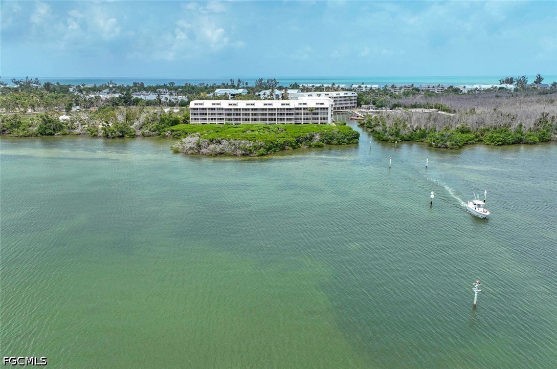 3 Bed Waterfront Home for Sale in Captiva, FL, $950,000 — photo 2