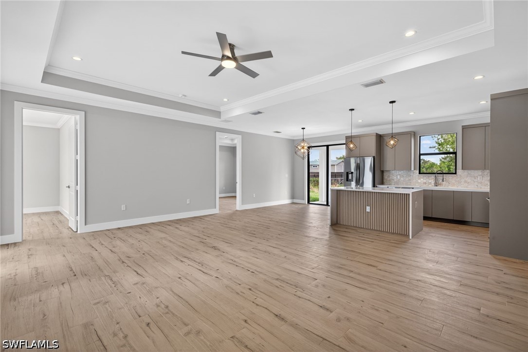 3 Bed SingleFamilyResidence for Sale in Naples, FL, $535,000 — photo 2