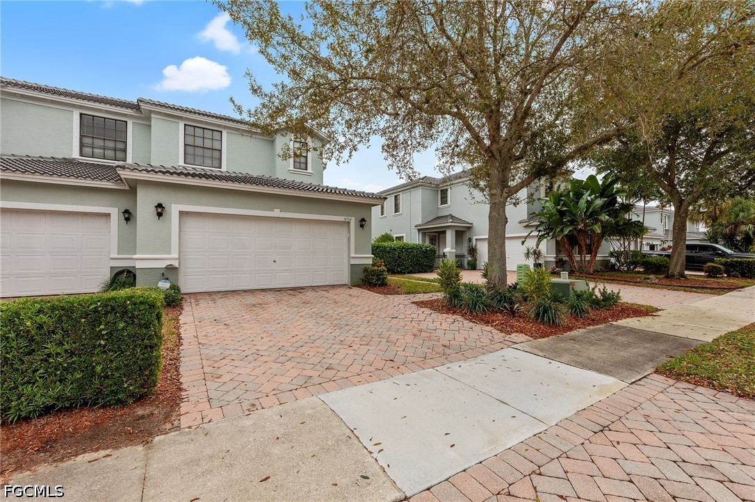 3 Bed Waterfront Home for Sale in Summit Place, FL, $440,000 — photo 2