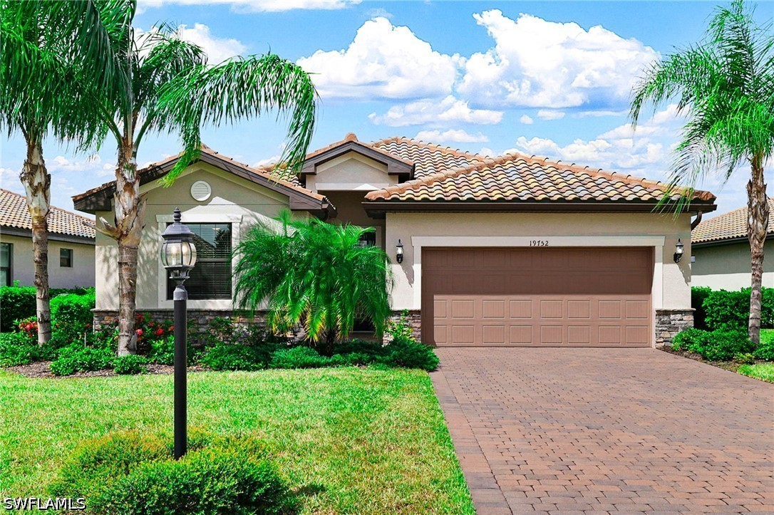 4 Bed SingleFamilyResidence for Sale in Estero, FL, $545,000 — photo 2