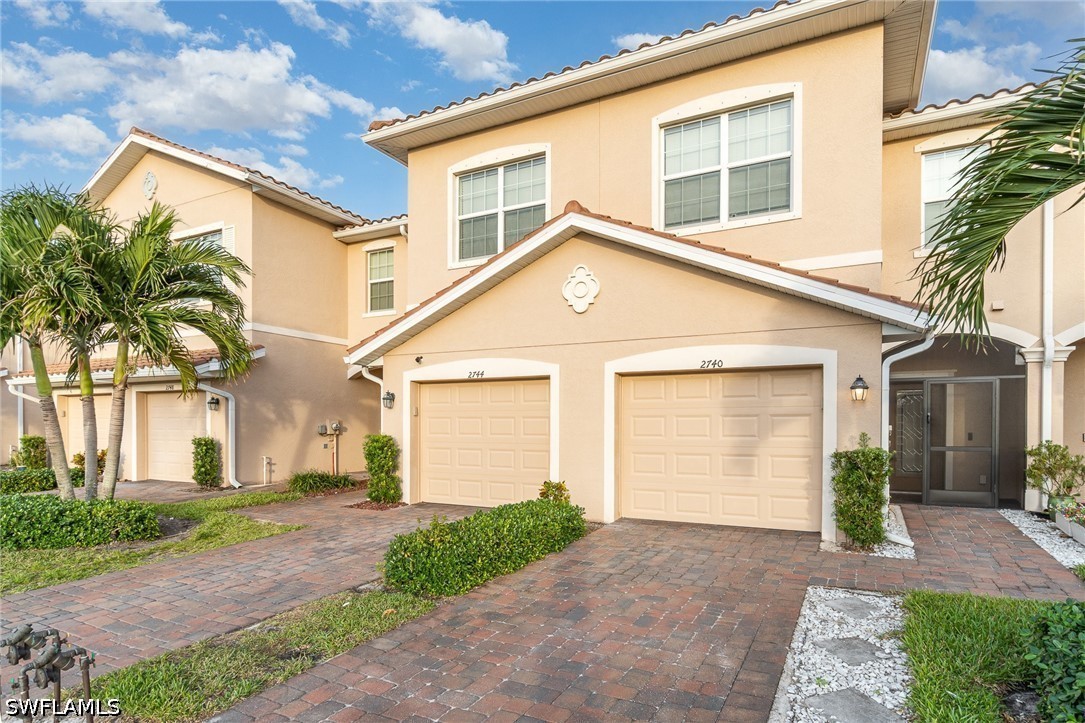3 Bed Waterfront Home for Sale in Naples, FL, $2,200 — photo 2