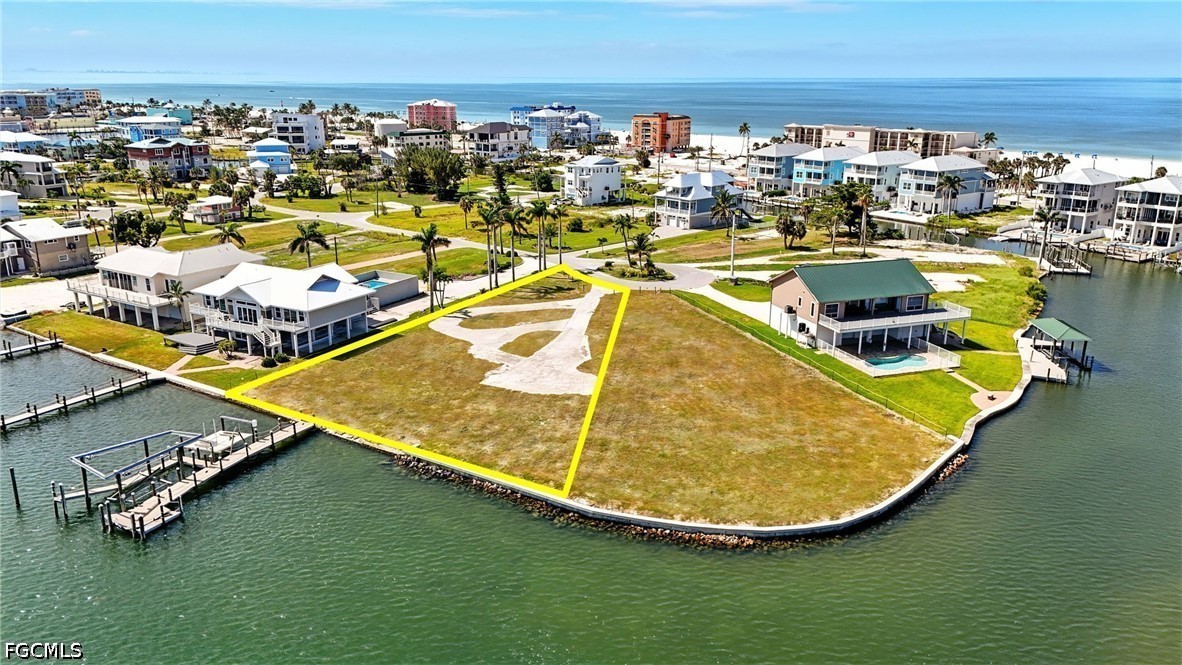 Waterfront Home for Sale in Island Shores, FL, $2,350,000 — photo 2