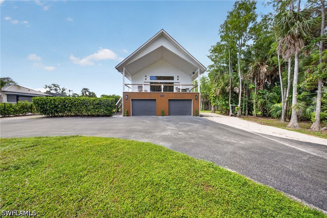 3 Bed SingleFamilyResidence for Sale in Logan Woods, FL — photo 2