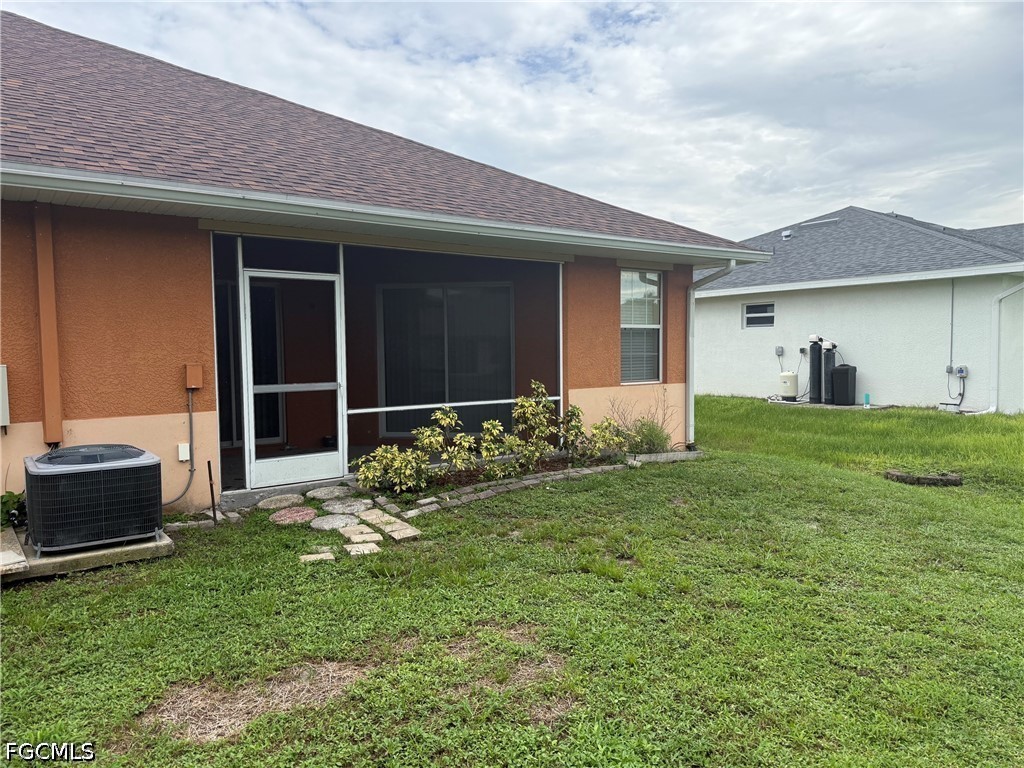 3 Bed SingleFamilyResidence for Sale in Lehigh Acres, photo 2