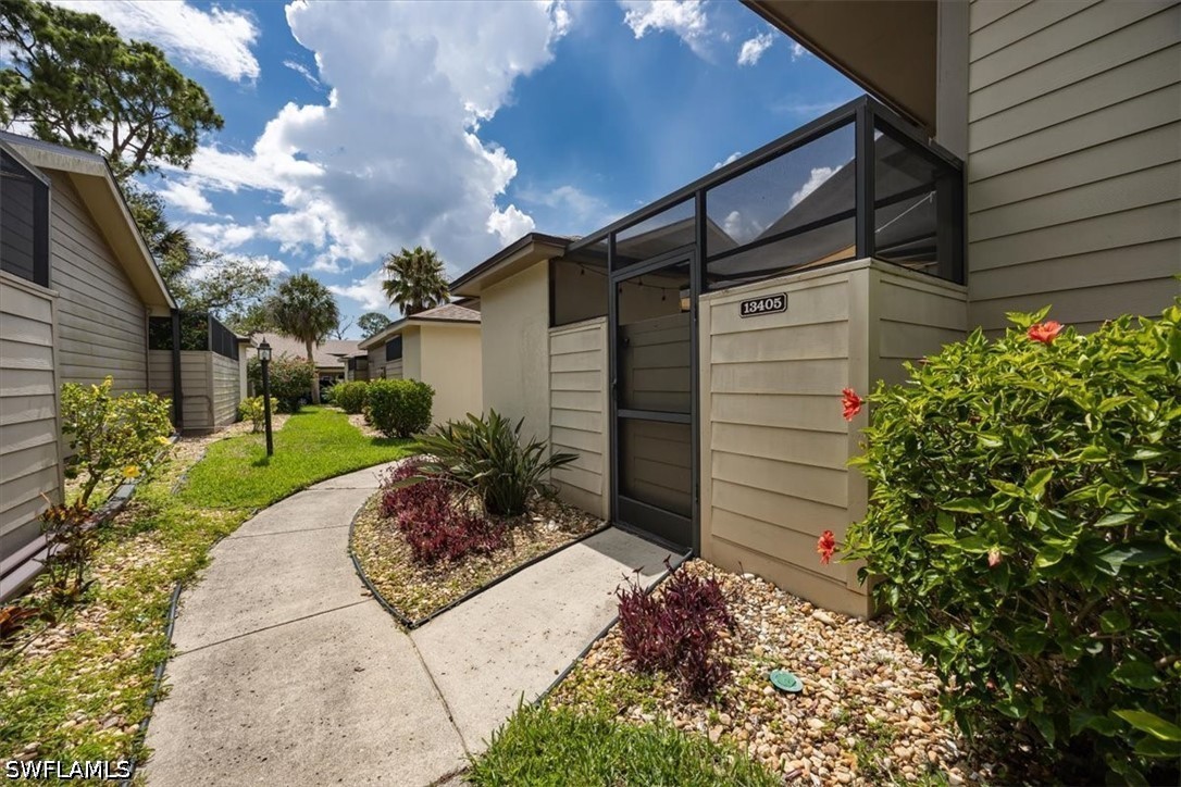 2 Bed Condominium for Sale in Fort Myers, FL, $210,000 — photo 2