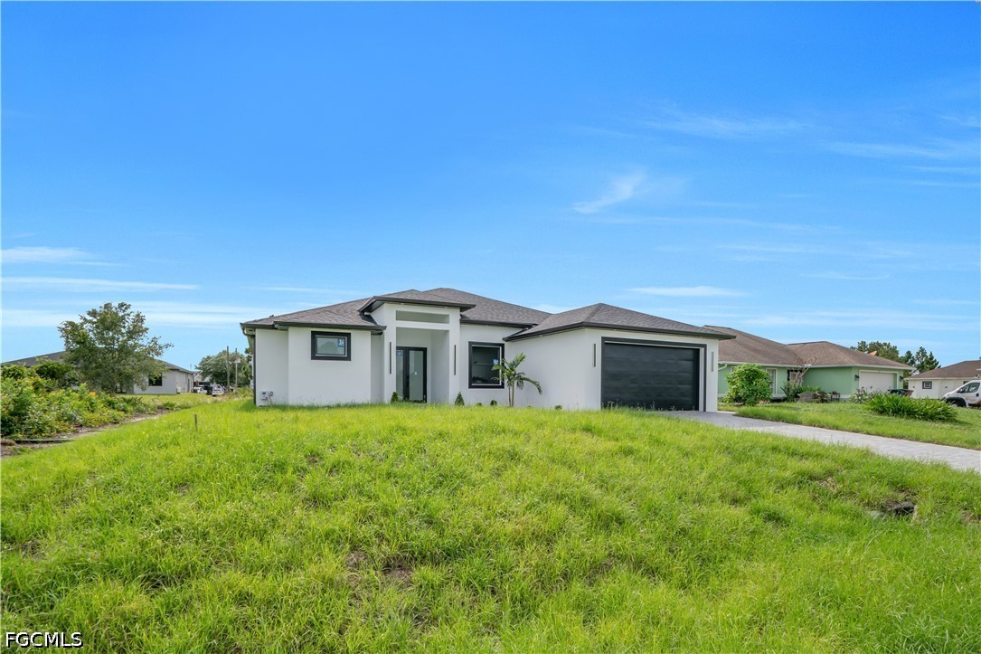 3 Bed SingleFamilyResidence for Sale in Lehigh Acres, FL — photo 2