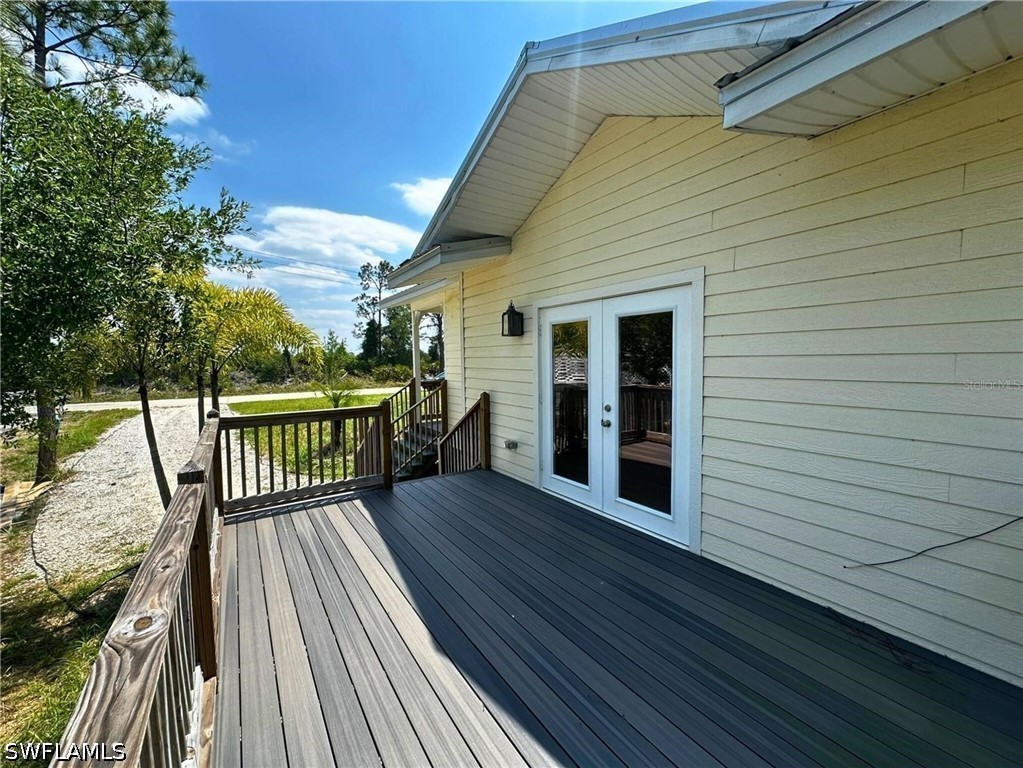 3 Bed SingleFamilyResidence for Sale in Punta Gorda, FL — photo 2