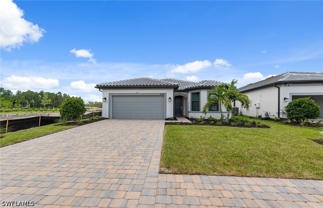 3 Bed Pool Home for Sale in Naples, FL, $675,000 — photo 2