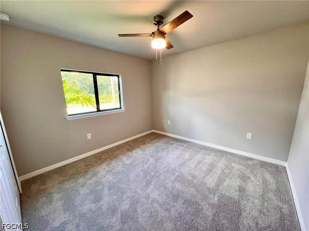 4 Bed SingleFamilyResidence for Sale in Lehigh Acres, FL — photo 2