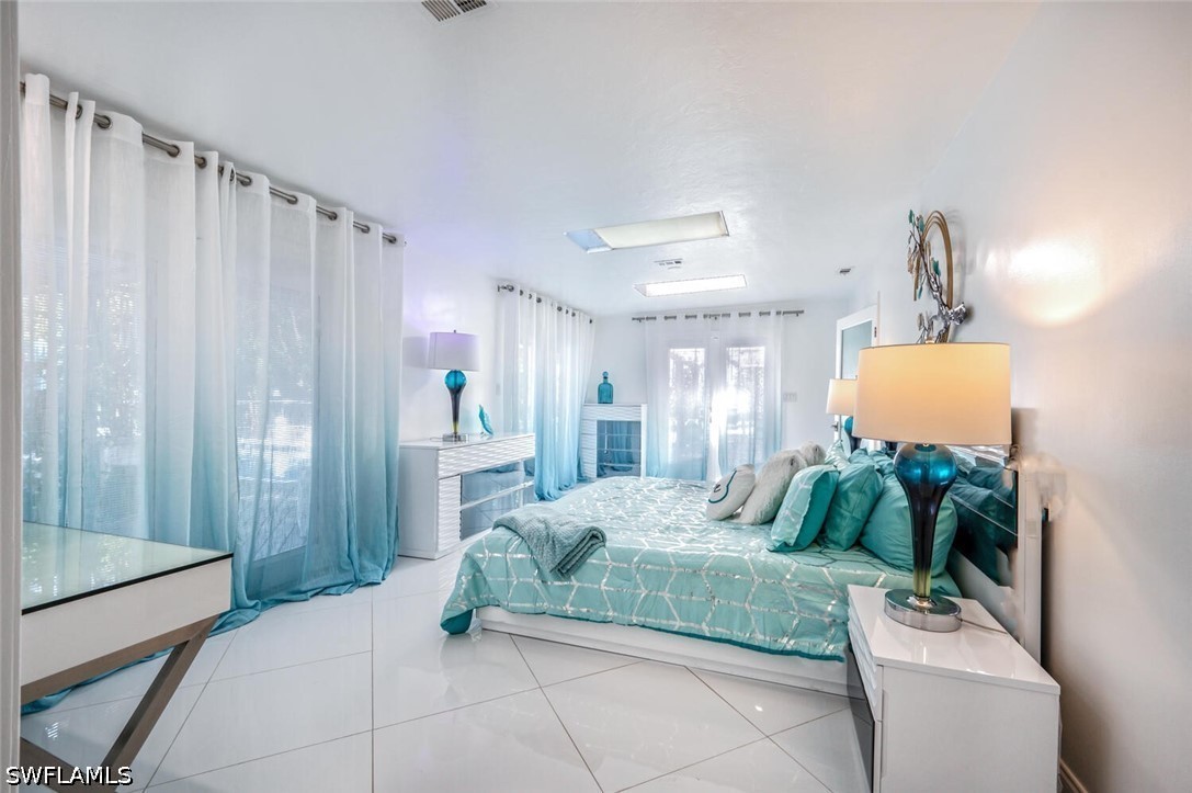 3 Bed SingleFamilyResidence for Sale in Naples, FL, $5,500 — photo 2