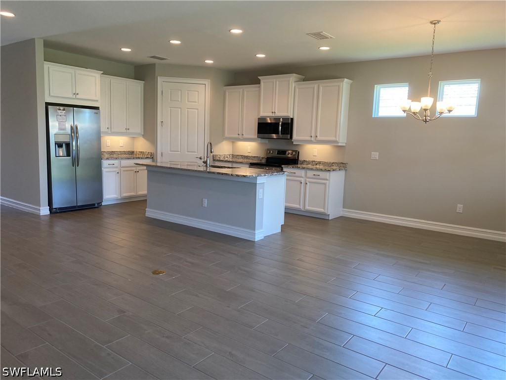 4 Bed SingleFamilyResidence for Sale in Bonita Springs, FL — photo 2