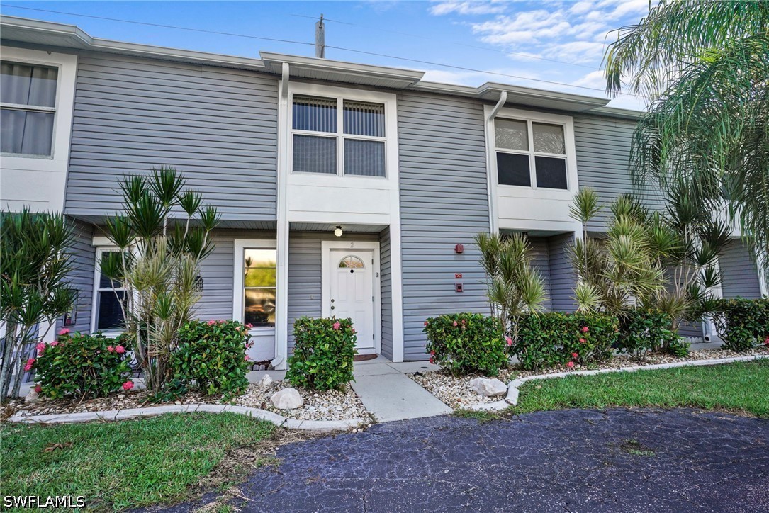 2 Bed Condominium for Sale in Cape Coral, FL, $100,000 — photo 2