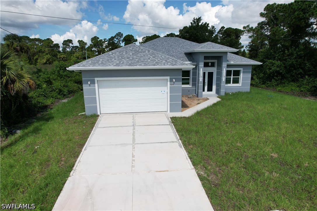 4 Bed SingleFamilyResidence for Sale in Lehigh Acres, FL — photo 2