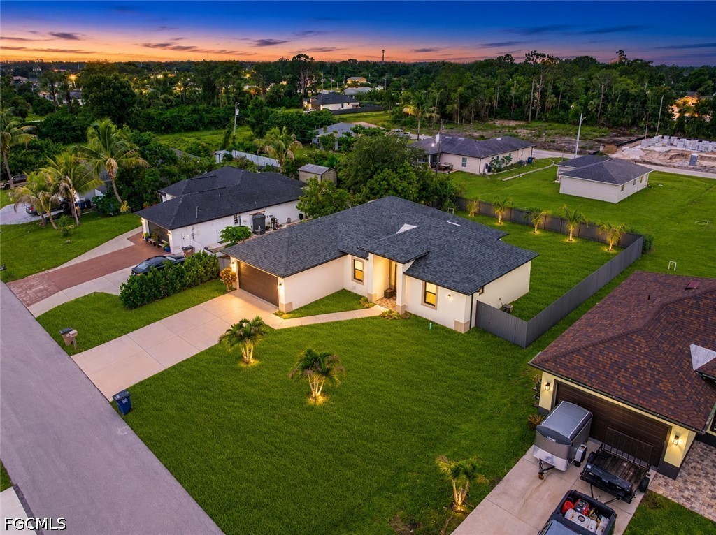 3 Bed SingleFamilyResidence for Sale in Lehigh Acres, FL — photo 2