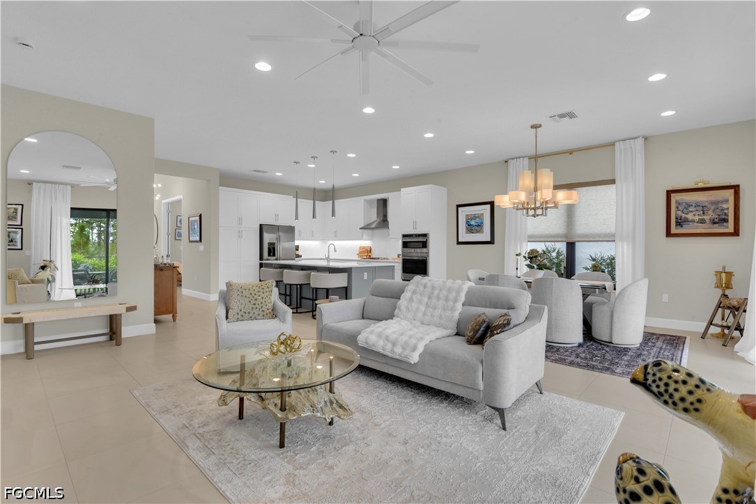 3 Bed SingleFamilyResidence for Sale in Estero, photo 2
