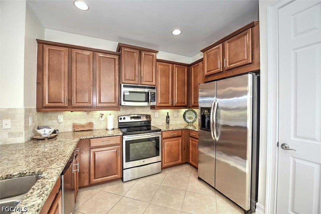 3 Bed Waterfront Home for Sale in Magnolia Landing, FL — photo 2