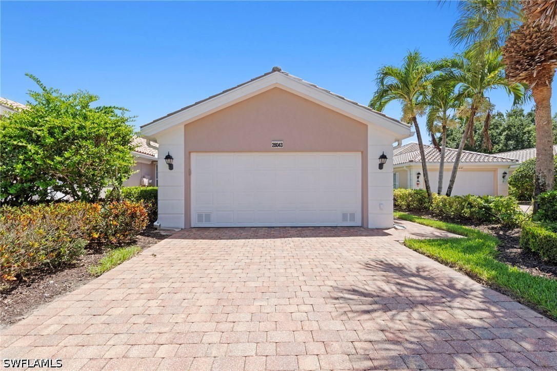 2 Bed Duplex for Sale in Bonita Springs, FL, $415,000 — photo 2