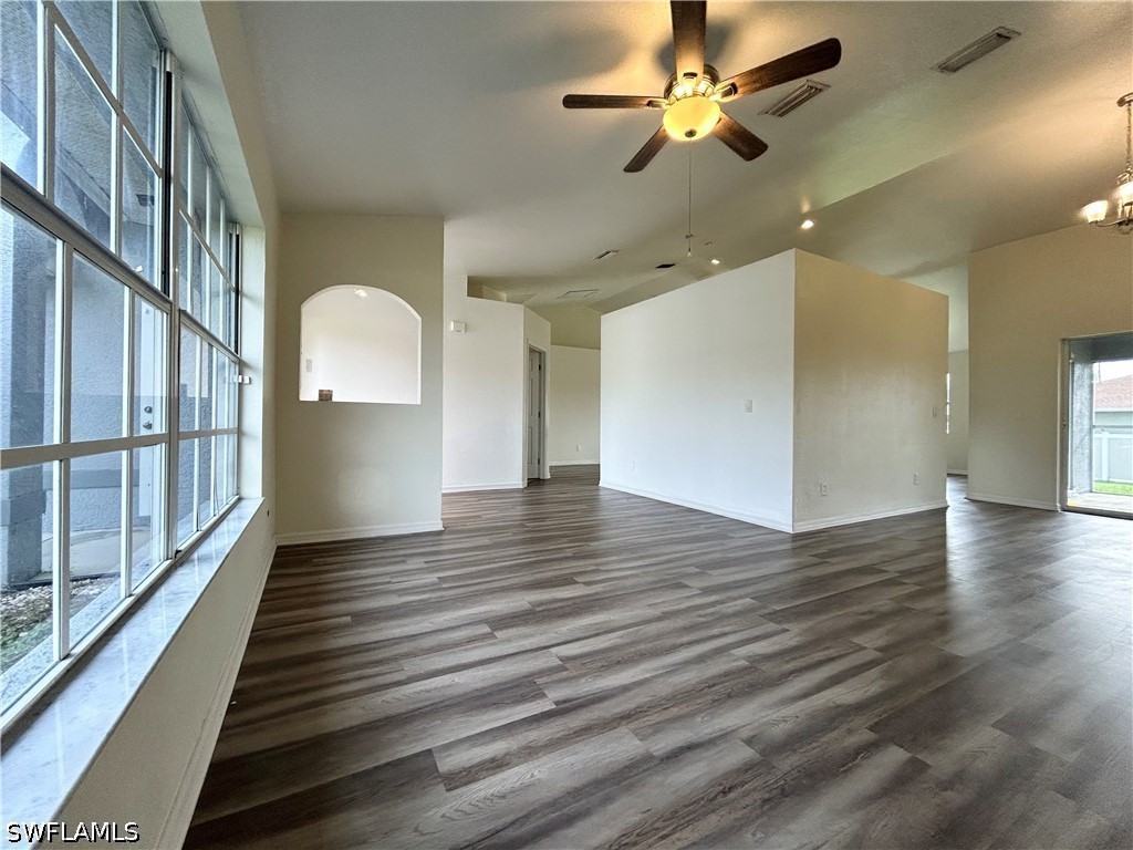 3 Bed SingleFamilyResidence for Sale in Buckingham, FL — photo 2