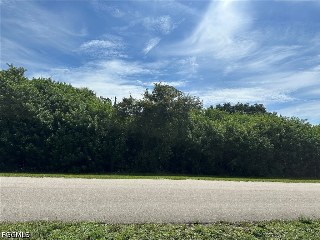 Residential for Sale in River Estates, FL, $144,500 — photo 2
