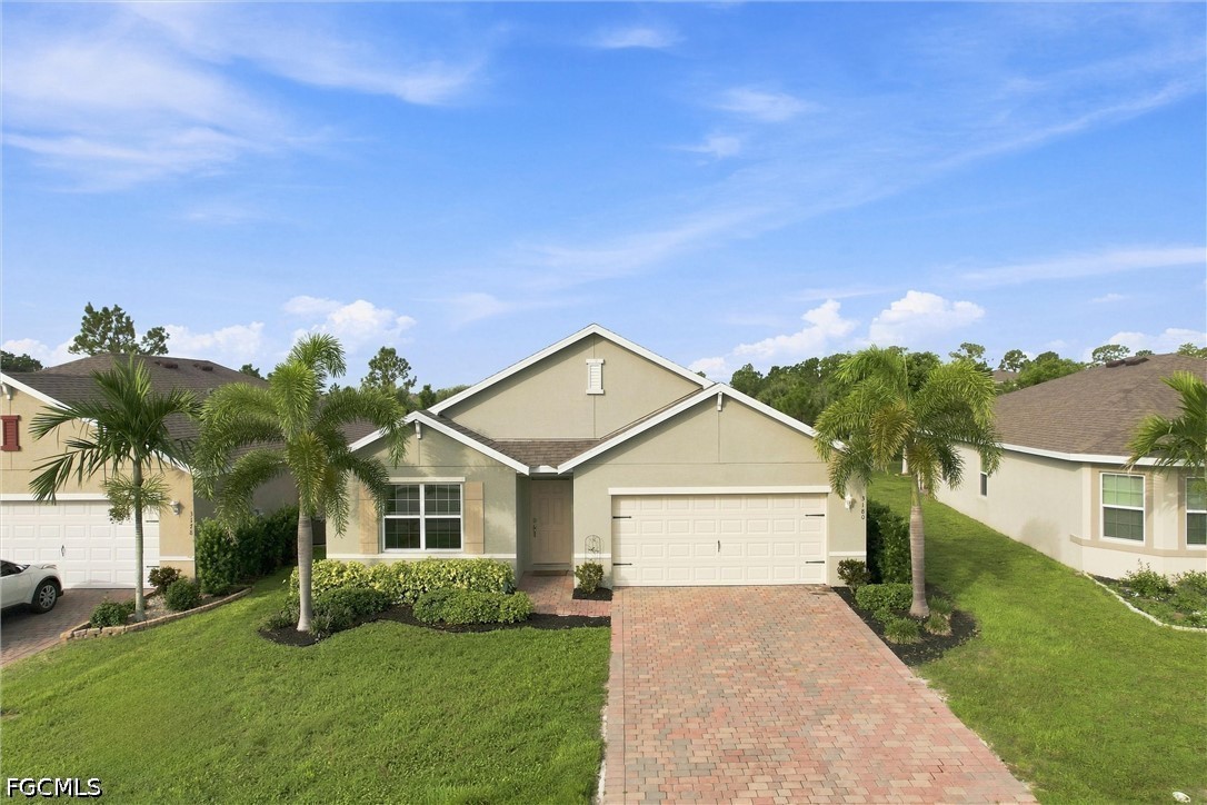 4 Bed SingleFamilyResidence for Sale in Entrada, FL — photo 2