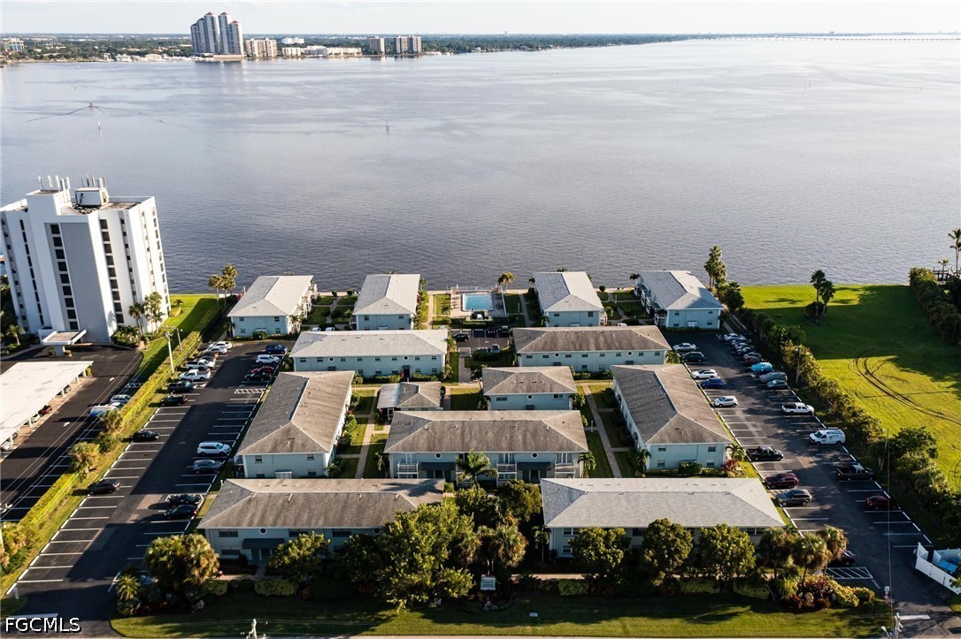 1 Bed Waterfront Home for Sale in Palms At Waters Edge, FL — photo 2