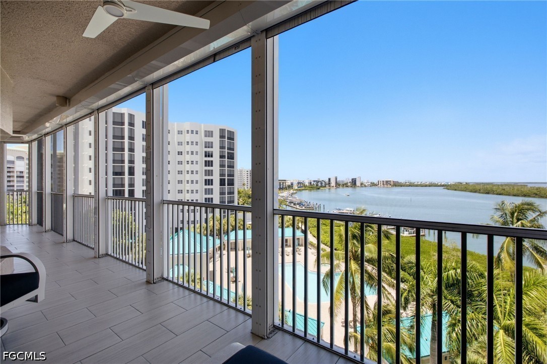 3 Bed Waterfront Home for Sale in Waterside At Bay Beach, photo 2