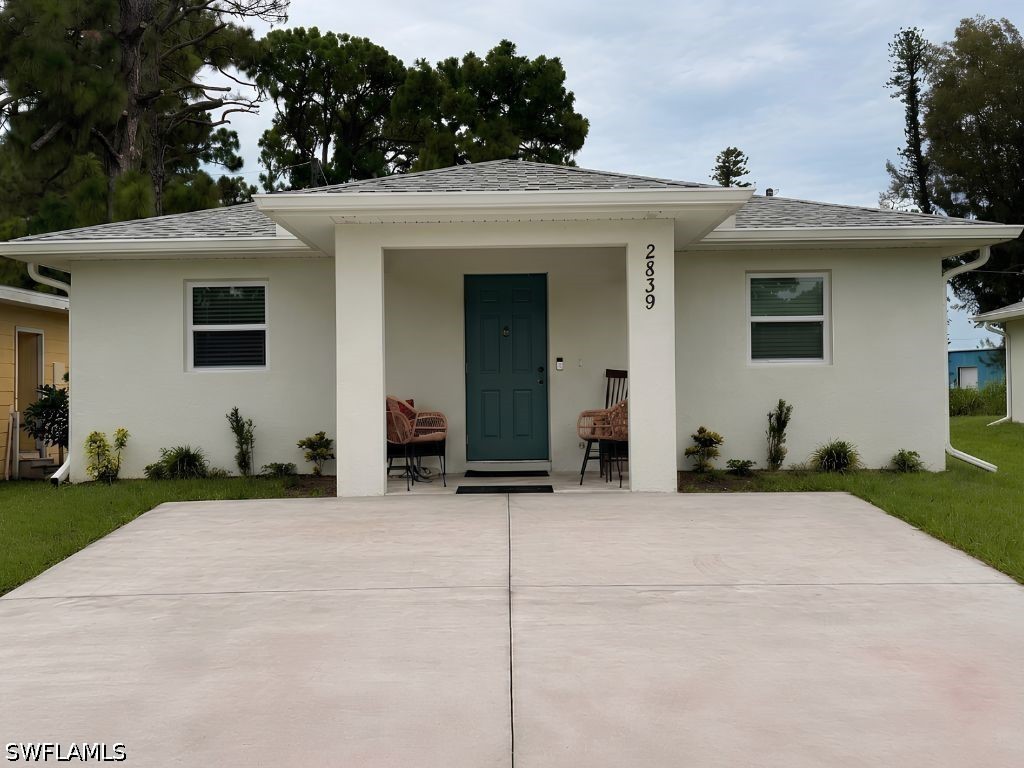 4 Bed SingleFamilyResidence for Sale in Fort Myers, FL — photo 2