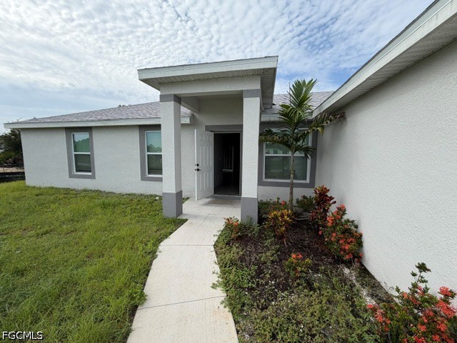 4 Bed Waterfront Home for Sale in Lehigh Acres, FL, $1,900 — photo 2