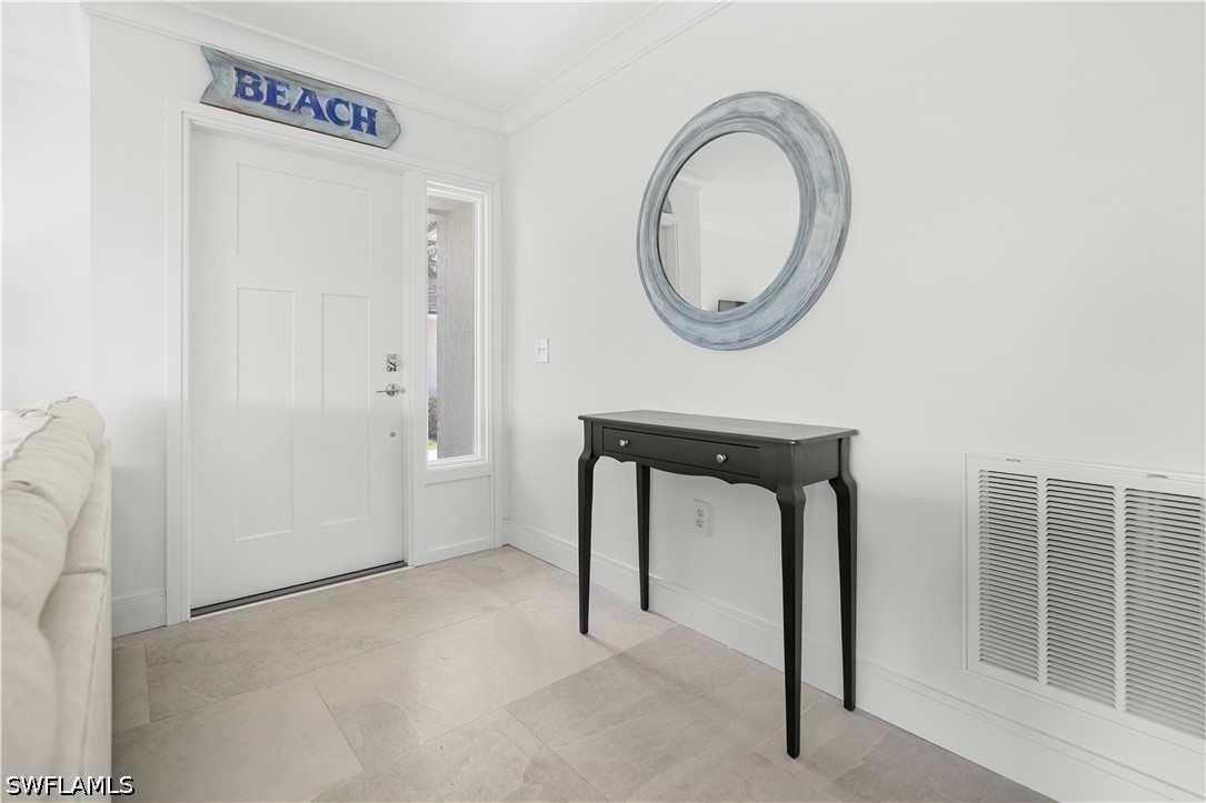 2 Bed Condominium for Sale in Naples, FL, $369,900 — photo 2
